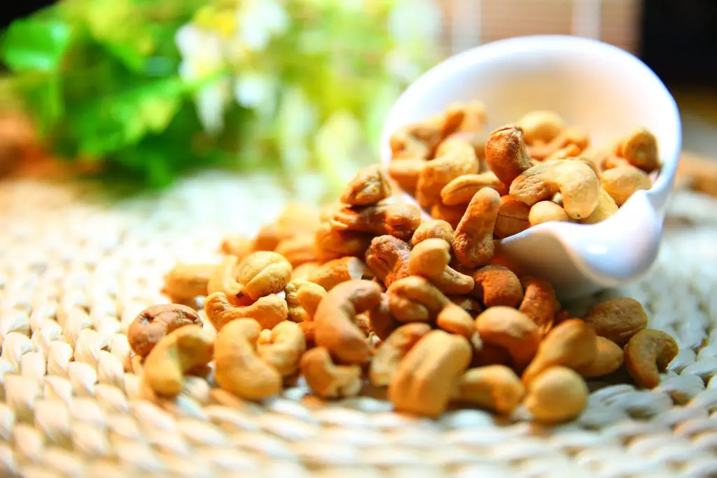 are cashews good for kidneys