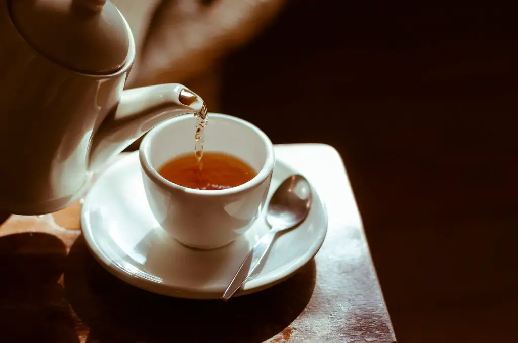 17 Amazing Benefits Of Ceylon Tea