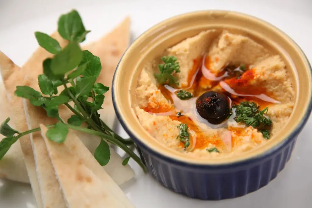 Does Hummus Make You Poop