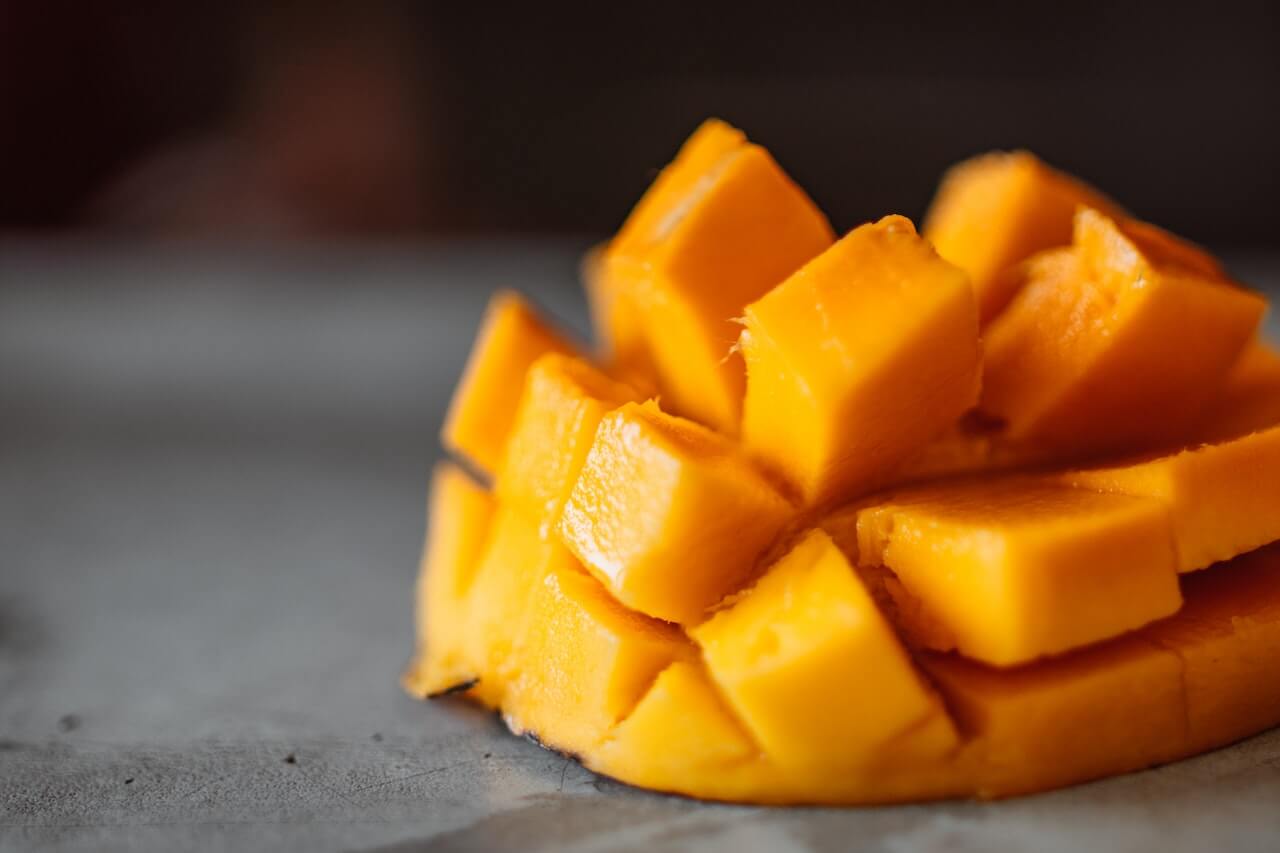 does mango make you poop