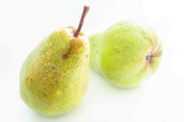 How To Eat Pears In Moderation