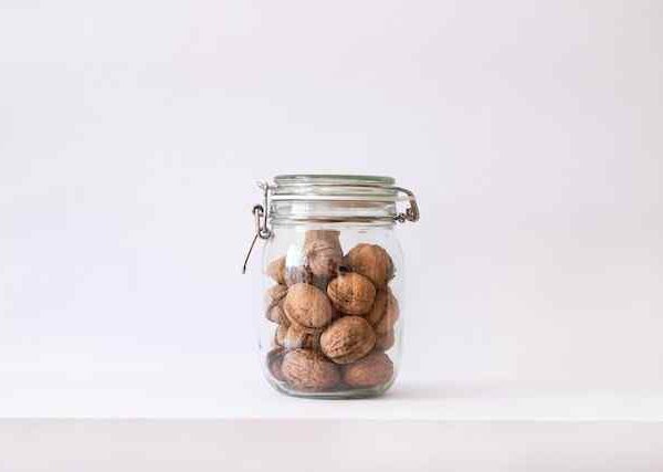how to enjoy walnuts in moderation